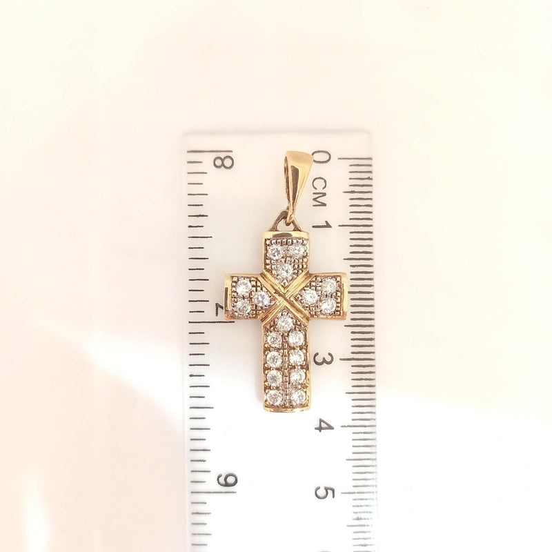 Cross with an X in the middle	with measurements - cape diamond exchange