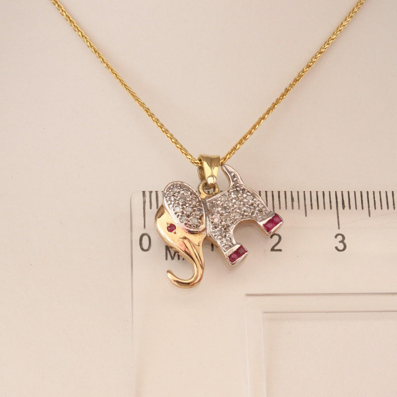 18kt Yellow Gold Sparkling Elephant Pendant with width measurements - cape diamond exchange