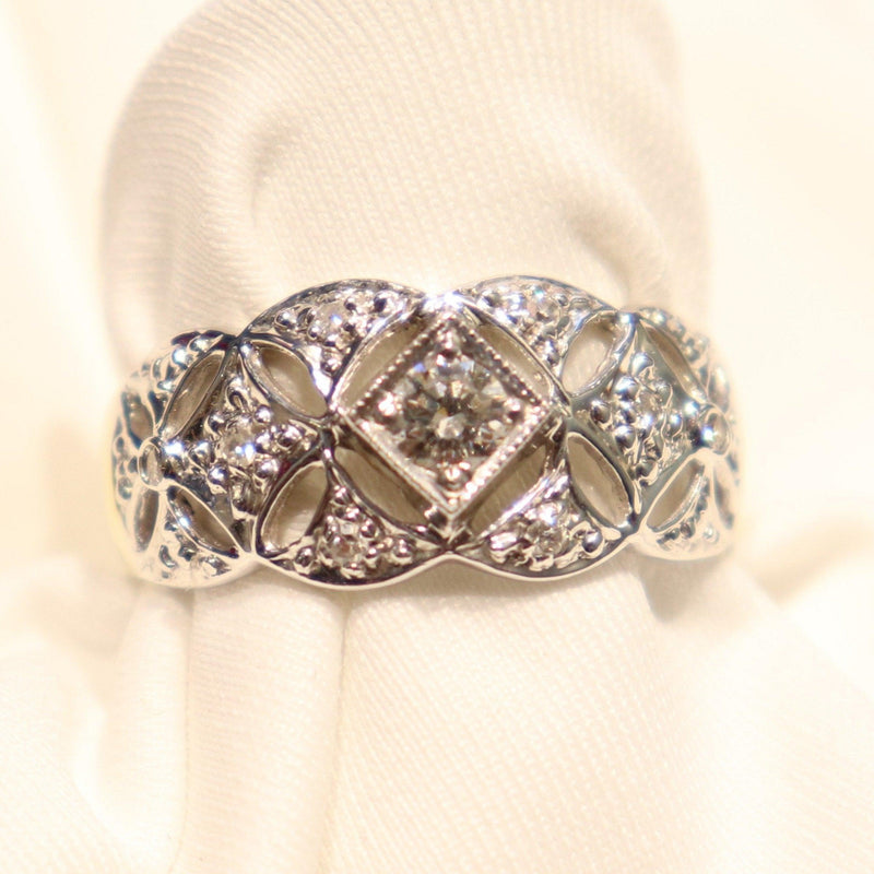 18kt Two-Tone Lace Diamond Ring - Cape Diamond Exchange