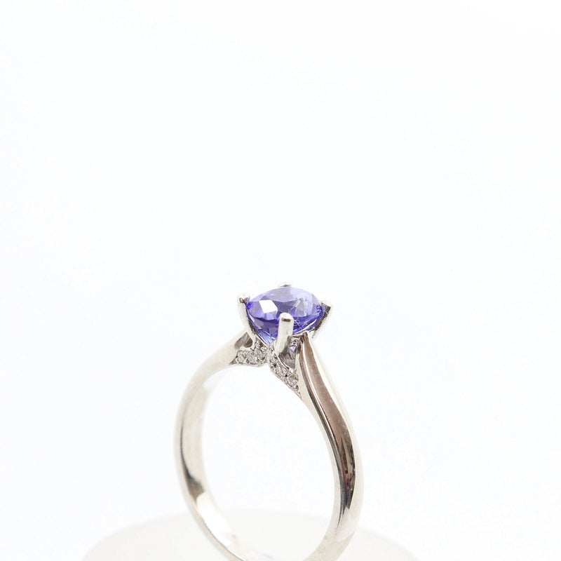 Oval Tanzanite and Round Diamond Fancy Solitaire Ring