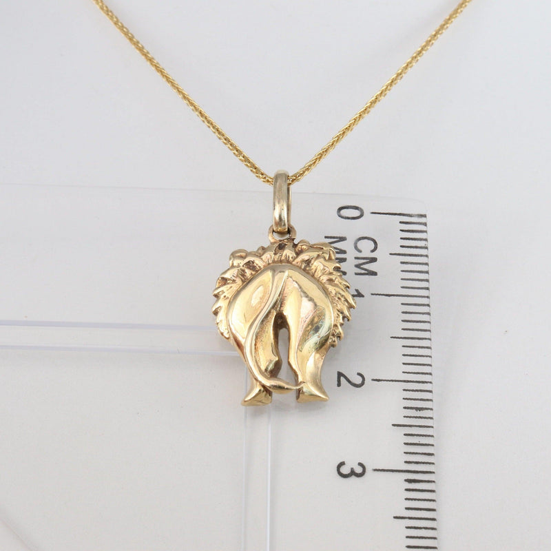 14kt Lion's backside pendant with measurements - cape diamond exchange