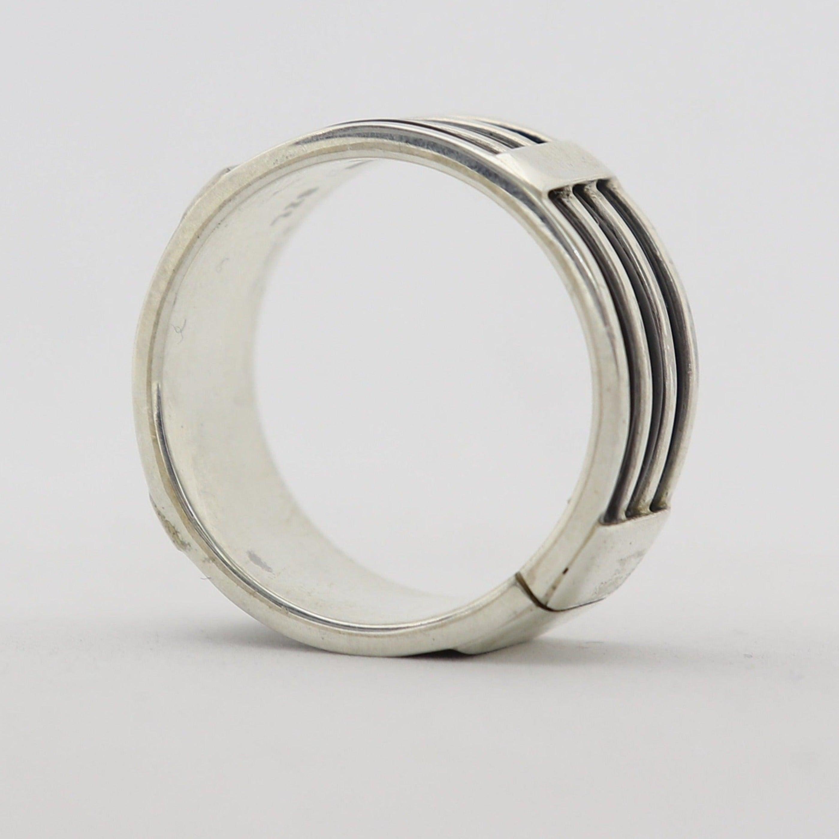 Anillo de Plata con Hileras de Pelo de Elefante Cape Diamond