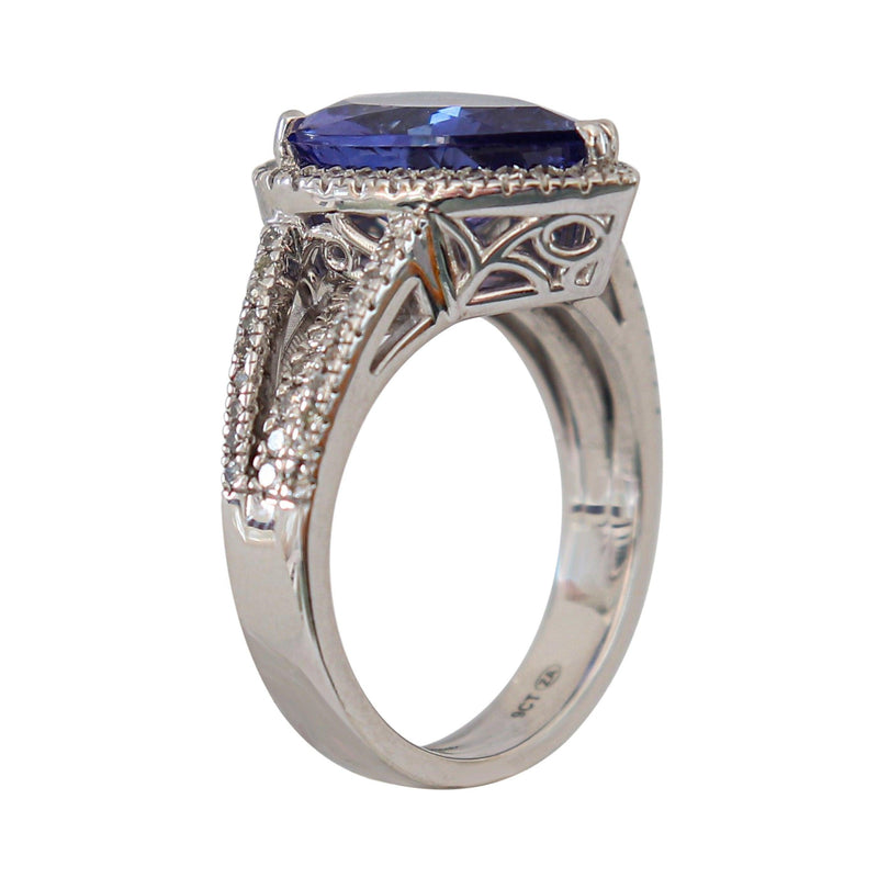9 kt White Gold and Diamond Ring with Pear Tanzanite 
