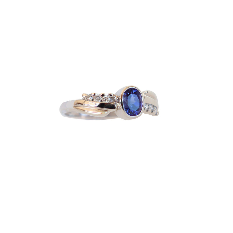 18 kt White Gold Free-form Tanzanite and Diamond Ring - Cape Diamond Exchange